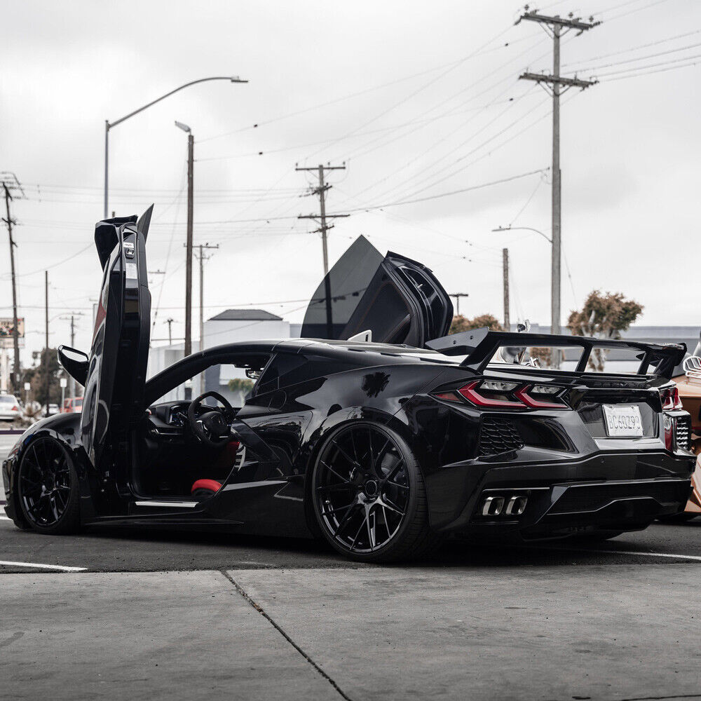 Blaque Diamond BD-F18 Gloss Black