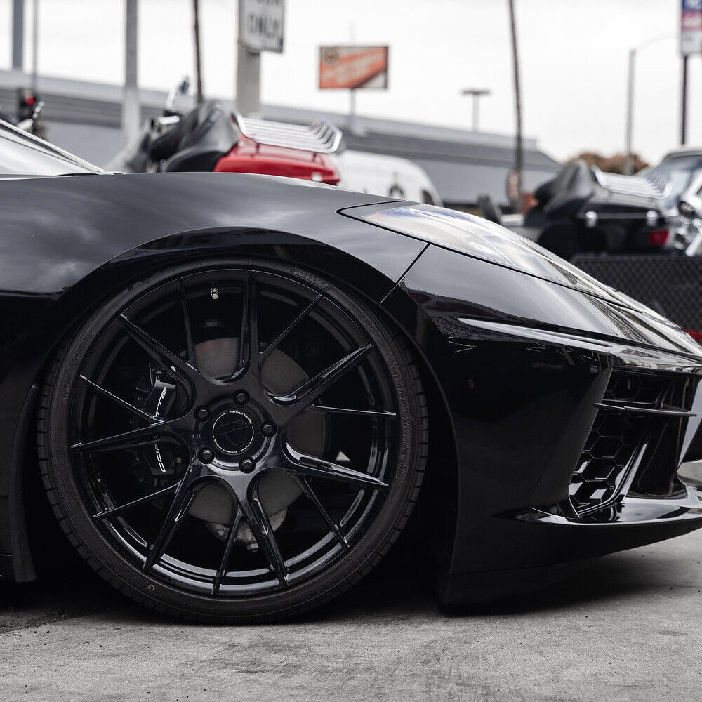 Blaque Diamond BD-F18 Gloss Black