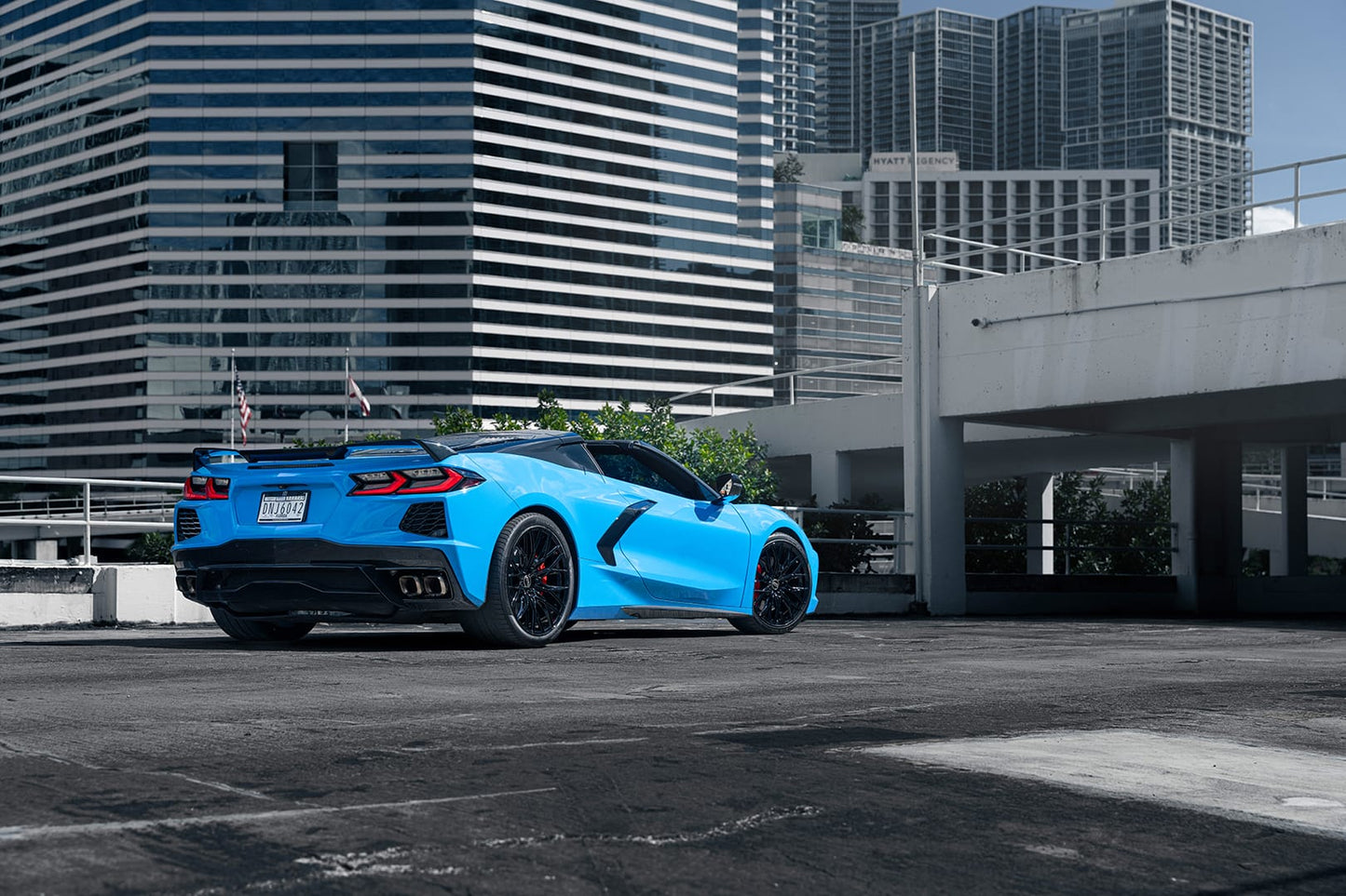 E5 Sebring in Gloss Black