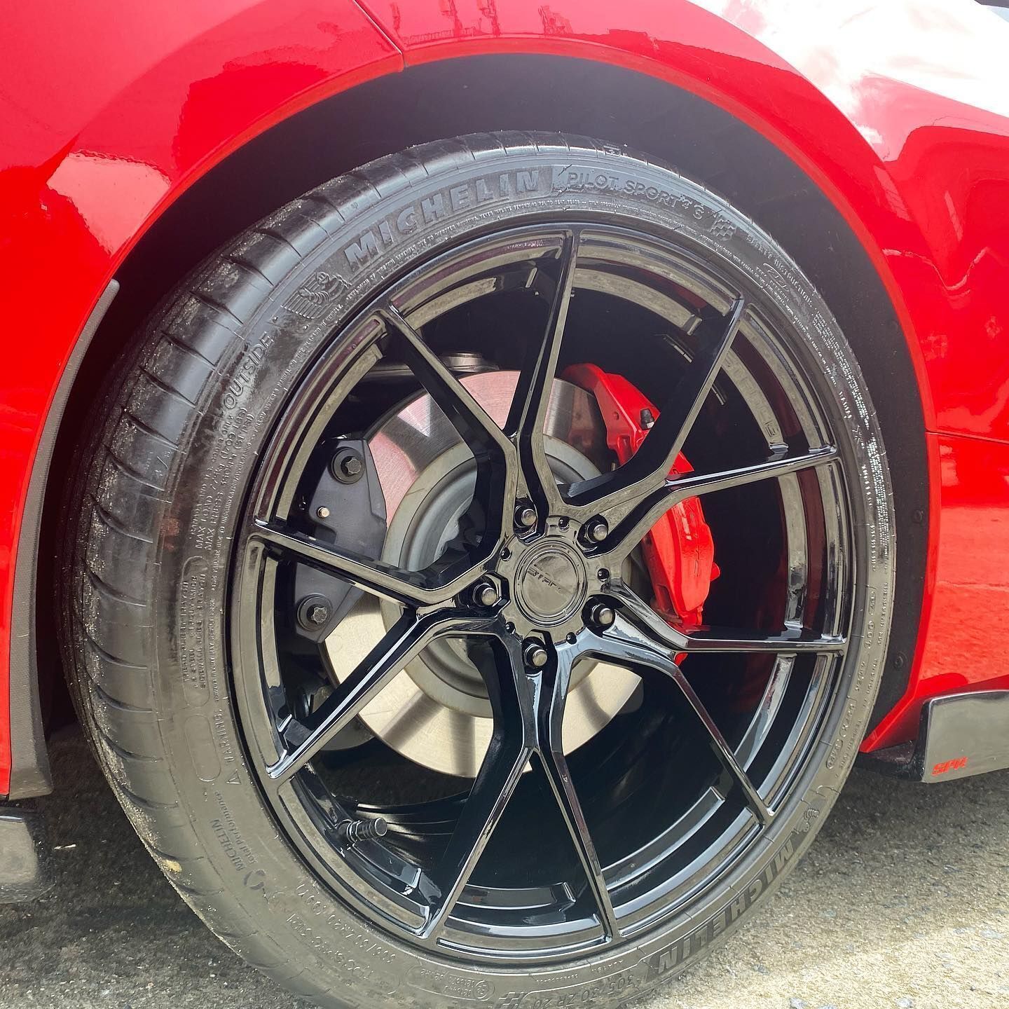 Stance SF7 Gloss Black