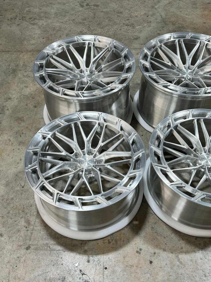 Velgen Forged VFHX-01AD Brushed Clear
